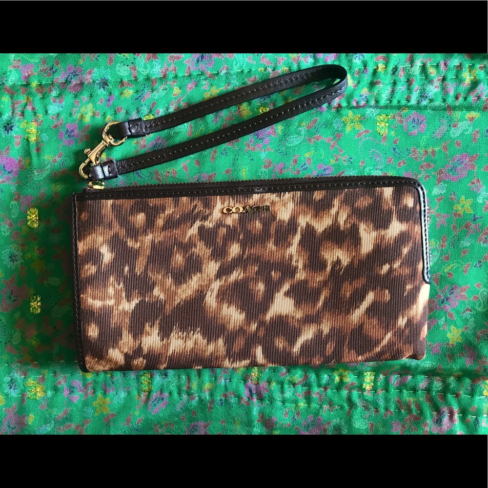 COACH LEATHER WALLET